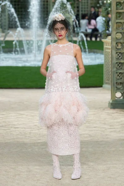 Look 63